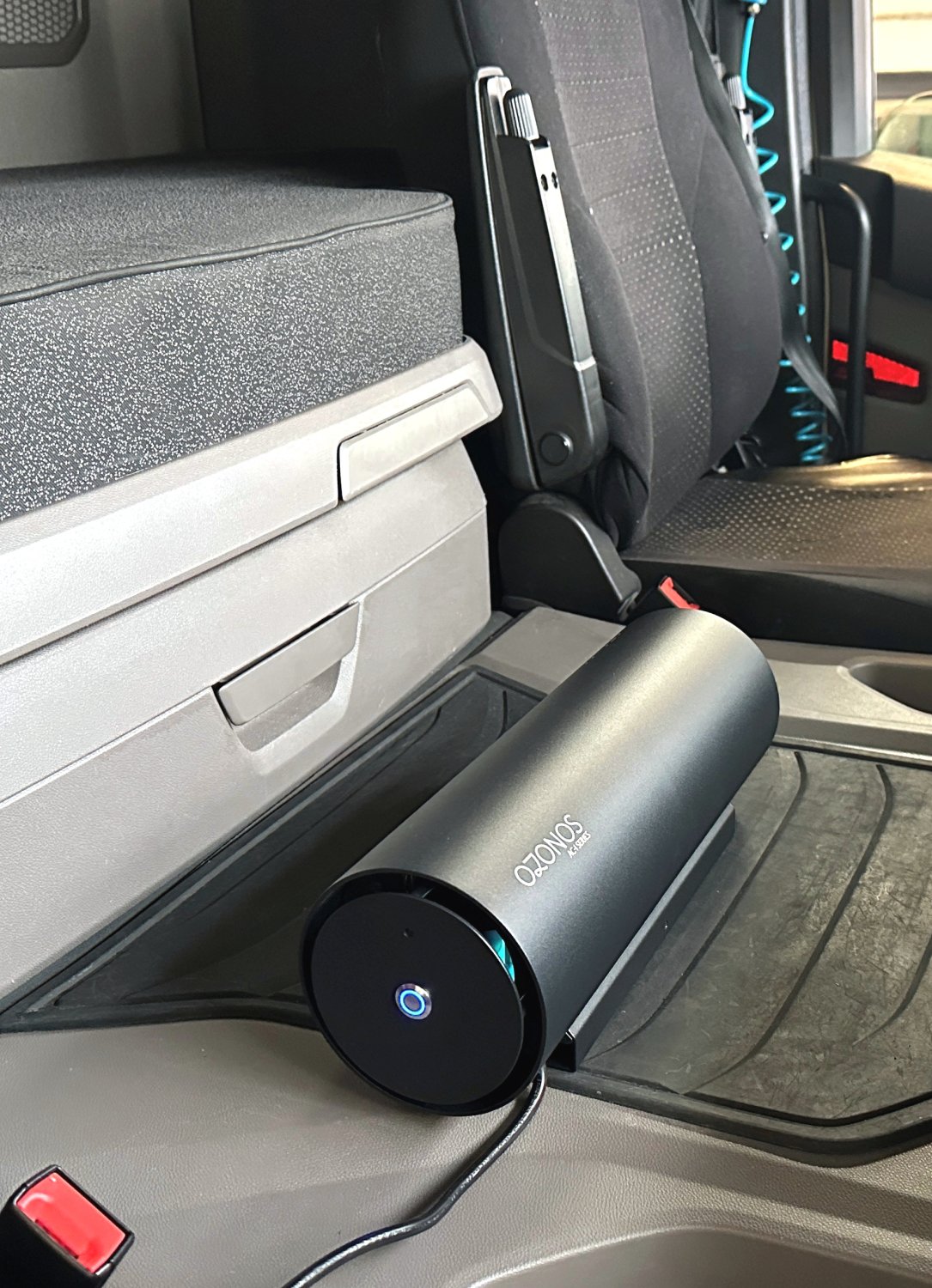 Ozongerät im Fahrzeuginnenraum